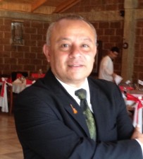 Héctor Leiva - Asistente Administrativo